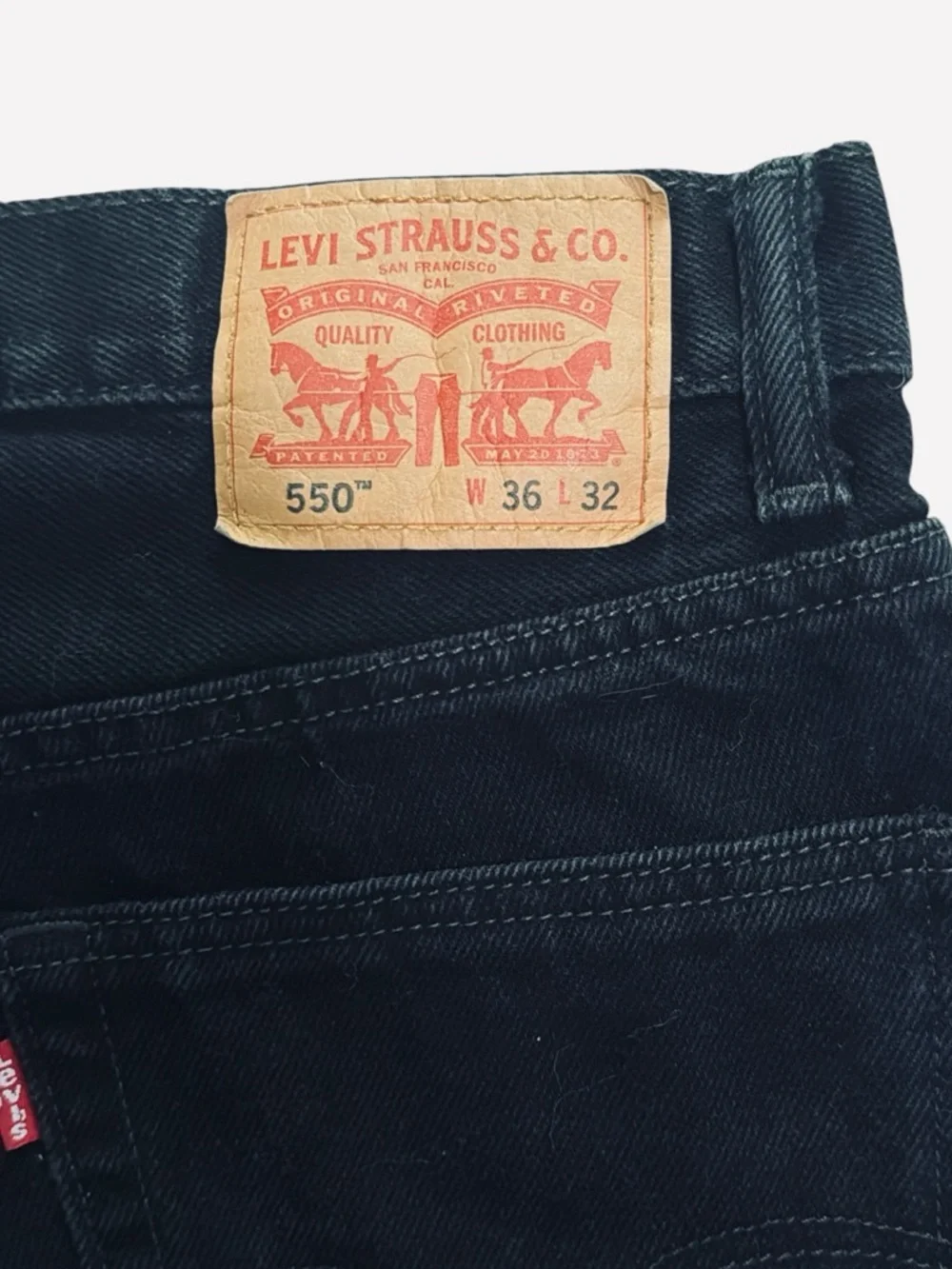 Vintage Levi’s Jeans 550 Relaxed Fit Straight Leg Black Denim Mens Size 36x32